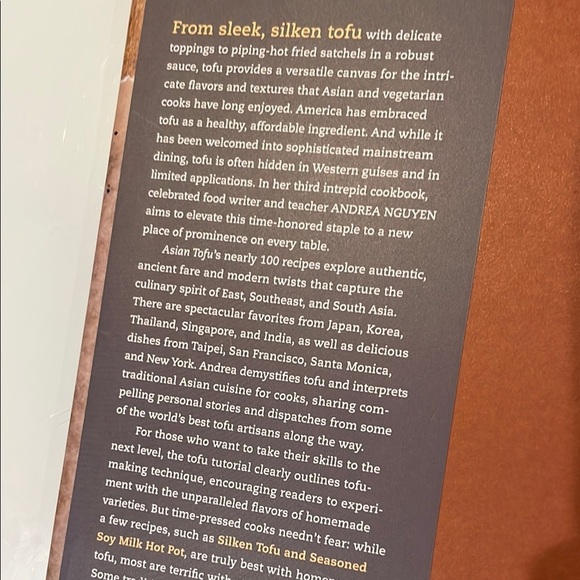 Asian Tofu Cookbook by Andrea Nguyen - Picture 2 of 7